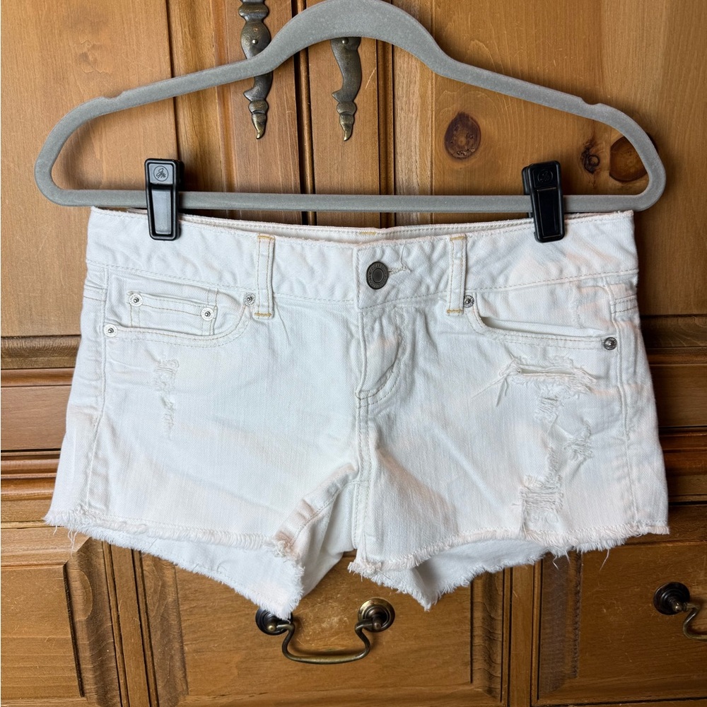 American Eagle Outfitters White Distressed Stretch Jean Shorts